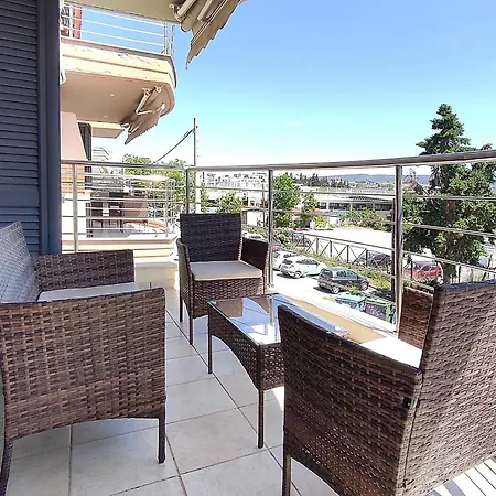 Metaxenia's 201 Apartment